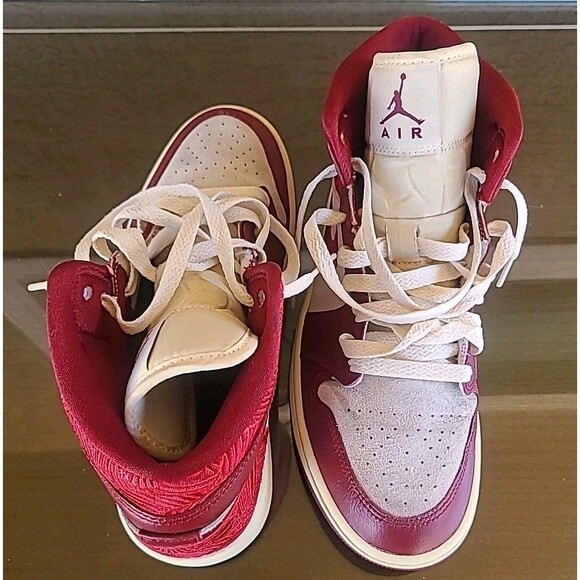 Nike Air Jordan 1 Mid SE Split Cherrywood Tiki Red Sail Basketball 9W M7.5 Rare main image 11